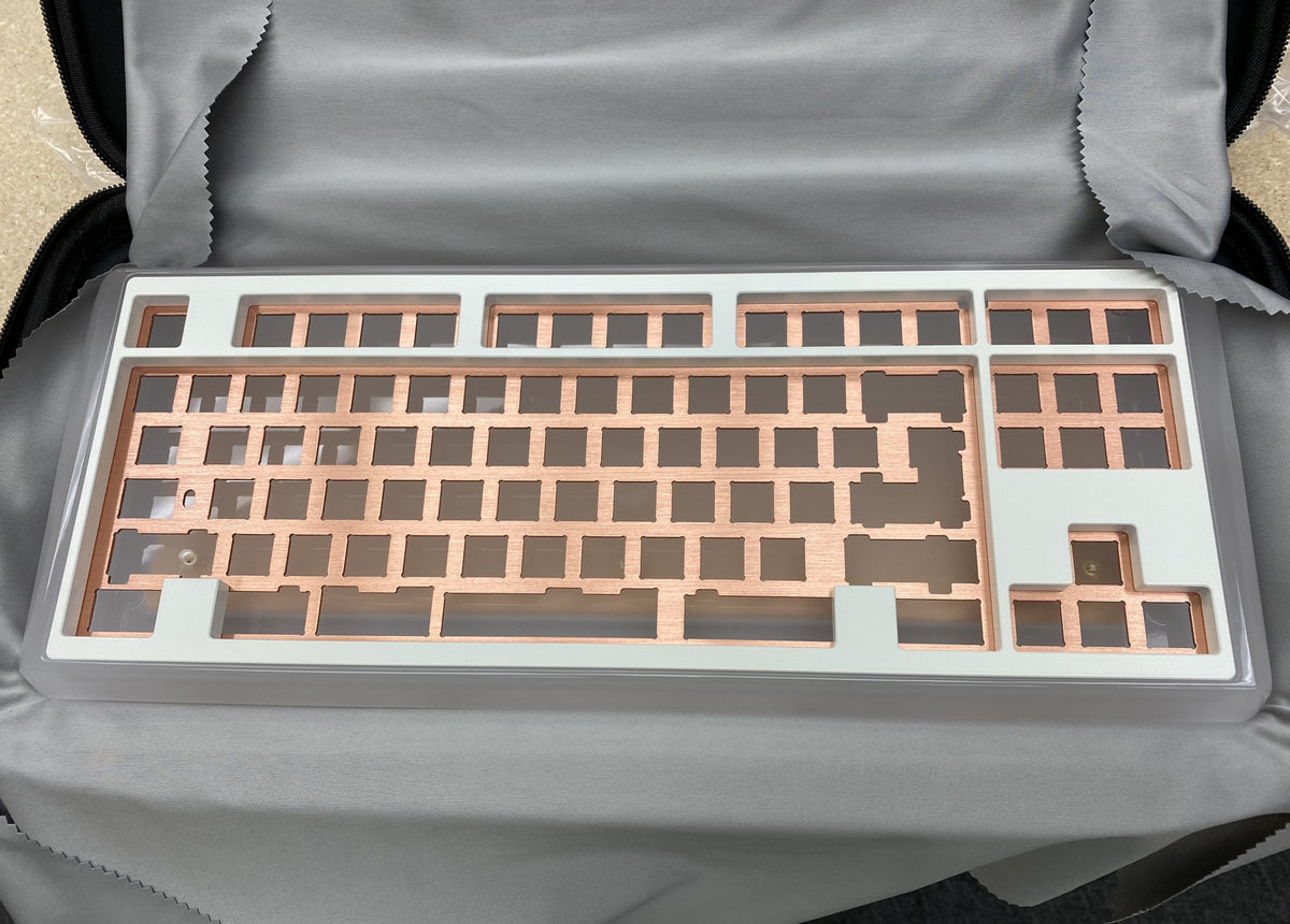 EO-87 (Winkeyless) (Frosted Version)